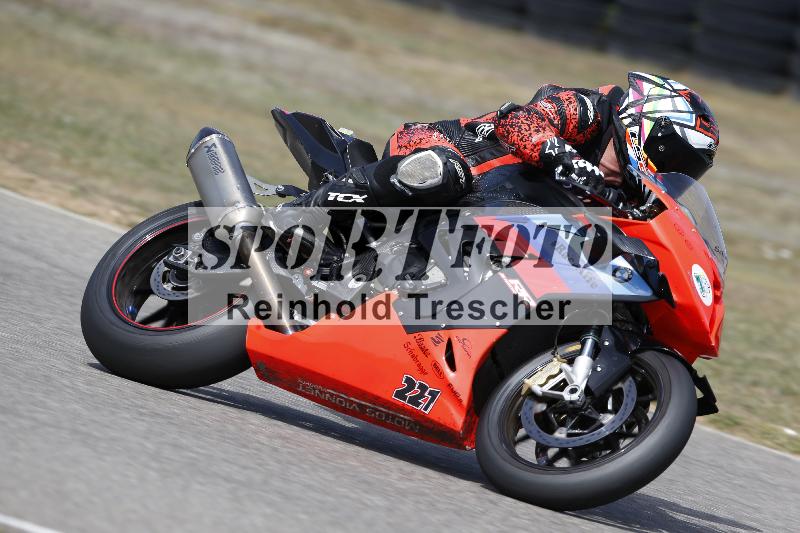 /37 09.08.2026  Pluess Motosport ADR/Freies Fahren/221